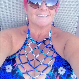 Sexy knot-neck, 1 pc. Swimsuit.